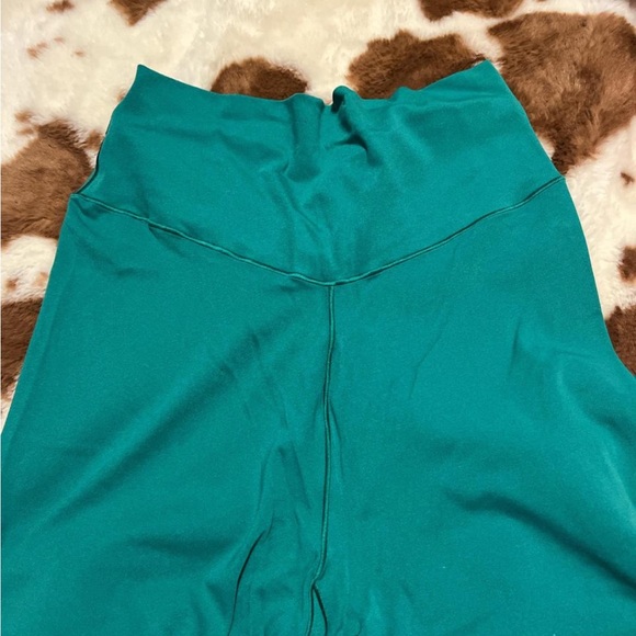 Large flare aerie leggings - Picture 2 of 4